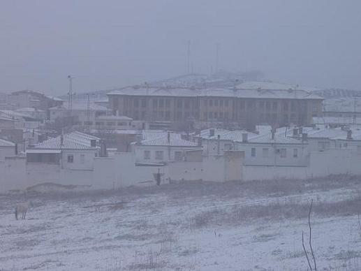 Nieva por segundo día en Lopera