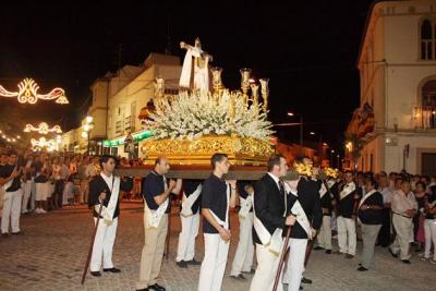 La procesión del Cristo del Humilladero cierra la Feria de los Cristos