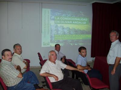 Lopera acoge una charla sobre la Condicionalidad en el Olivar Andaluz.