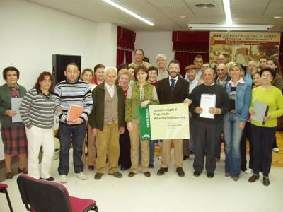 Entregados los proyectos de obras a 27 familias loperanas que se beneficiarán del Programa de Rehabilitación Autonómica de Vivienda 2007