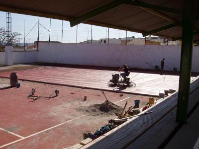 Comienzan las obras de adecuación de la pista polideportiva del campo de fútbol de Lopera