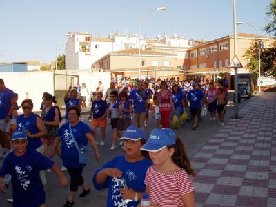 Un total de 350 participantes toman las calles de Lopera en la X Caminata Popular.