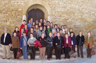 Un total de 37 alumnas del Centro de Adultos "Generación del 27" de Los Villares y Valdepeñas de Jaén visitan el Patrimonio de Lopera