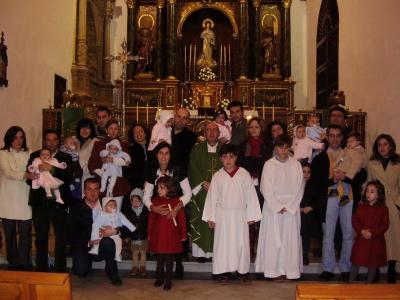 Quince niños fueron presentados a la Patrona en el Día de la Presentación del Señor.