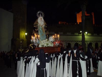 La procesión de la Virgen de los Dolores abre la Semana de Pasión loperana.