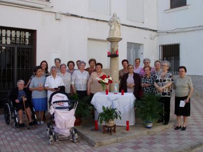 Santo Rosario en honor a la Inmaculada Concepción en las Plazas de Lopera