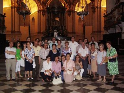 Feligreses de la Parroquia de la Inmaculada Concepción de Lopera visitan Granada