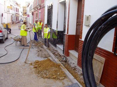 Mejoras de infraestructuras en varias calles de Lopera