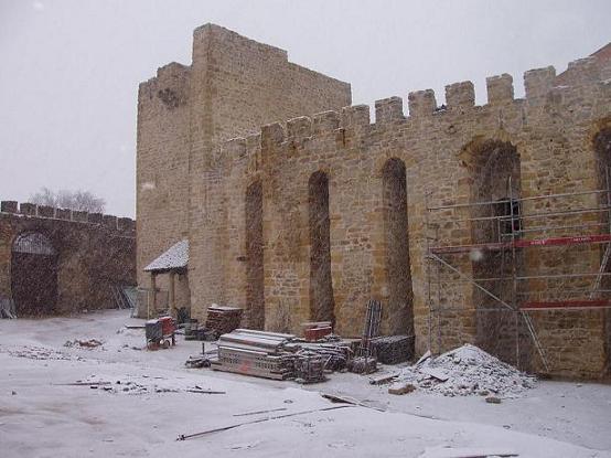 A las 14,30 del domingo comenzó a nevar en Lopera en un día para la historia