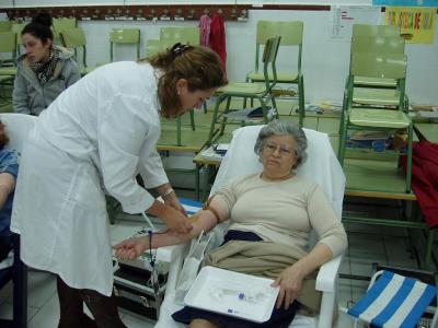 Los Loperanos donan 61 bolsas de sangre