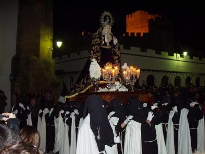 La Procesión de la Virgen de los Dolores abre el pórtico de la Semana Santa de Lopera.