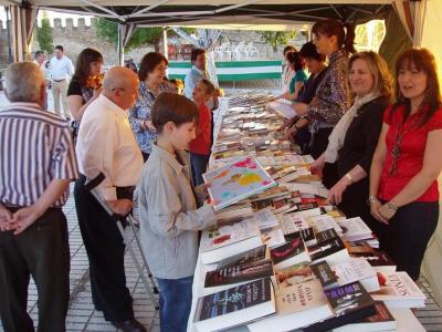 El 1 y 2 de Mayo Feria del Libro en el Paseo de Colón de Lopera