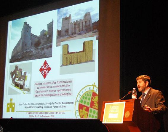 José Luis Pantoja participa con una comunicación sobre el Castillo de Lopera en el II Simposio Internacional sobre Castillos y Fortificaciones en los territorios de la Península Ibérica y el Magreb en Óbidos (Portugal)