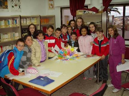 Los niños de Lopera celebran el Día de la Paz