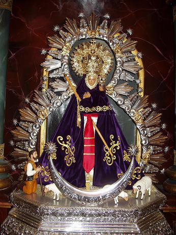 Mañana Domingo de Resurrección a las 12 de la mañana Procesión de la Virgen de la Cabeza por las calles de Lopera