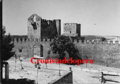 El Castillo de la Orden de Calatrava de Lopera a medidos de los años 50 del siglo XX