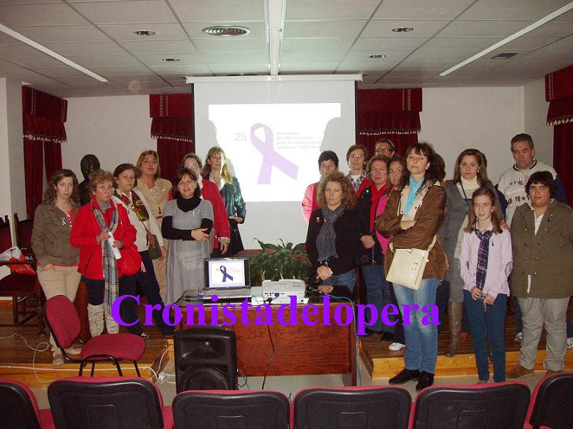 Lopera celebra con diversos actos el Día Internacional contra la Violencia de Género