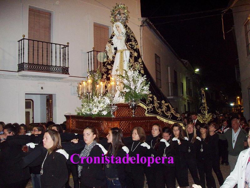 Tradicional traslado de la Virgen de los Dolores desde la Ermita de Jesús a la Parroquia