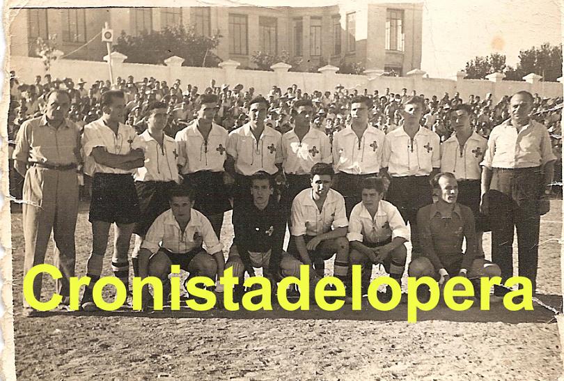 Equipo de Fútbol del Lopera C. F. que se enfrentó al Iliturgi hace 60 años en el Estadio Santo Cristo de Lopera con resultado de empate a dos.