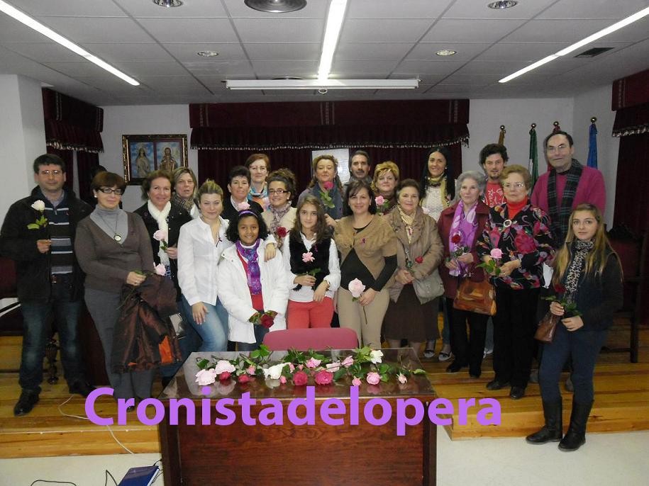 Cuarenta y tres rosas en del Día Internacional contra la Violencia de Género en Lopera