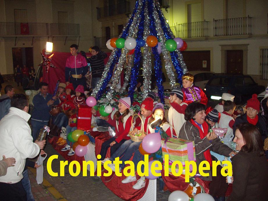 Seis carrozas desfilarán mañana por las calles de Lopera en la tradicional Cabalgata de Reyes Magos