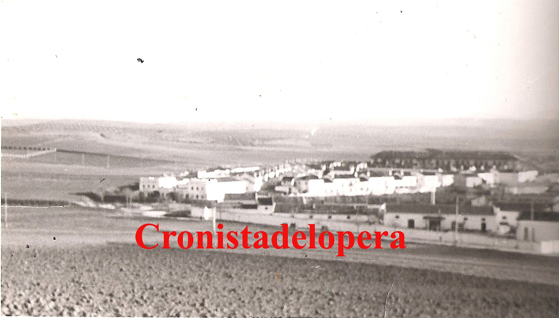 Vista parcial de Lopera desde el Cerro San Cristóbal en 1959
