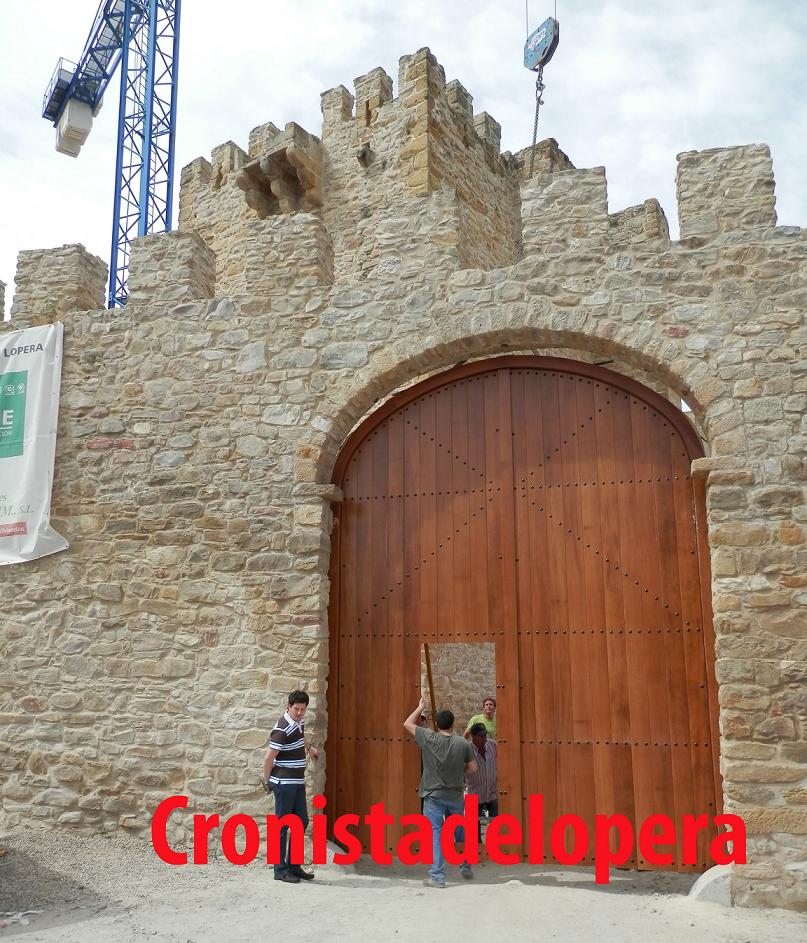 Nuevas puertas de madera de Siroco para el Castillo de Lopera