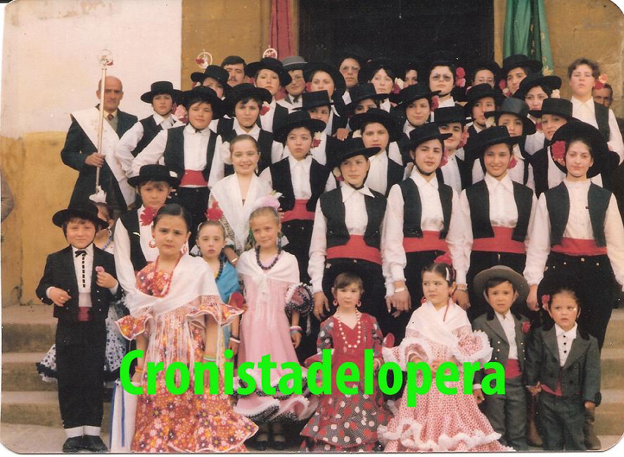 Loperanas en la Romería de la Virgen de la Cabeza en Lopera en el año 1979