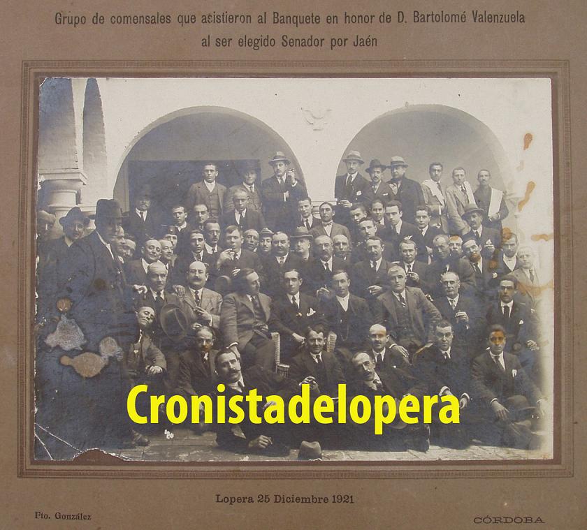 Comensales de Lopera que asistieron al banquete ofrecido por D. Bartolomé Valenzuela en 1921 al ser elegido Senador por la provincia de Jaén