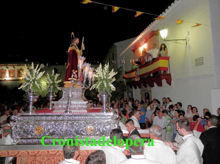 Lopera se vuelca con su patrón San Roque en unas fiestas que tuvieron como novedad  la recuperación del Canto de los Gozos y el Revolear de Banderas en honor al Patrón de Lopera