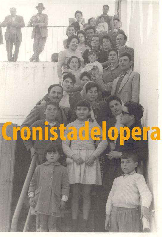 Cuadrilla de aceituneros de la Finca la Molina del Carmen en 1956