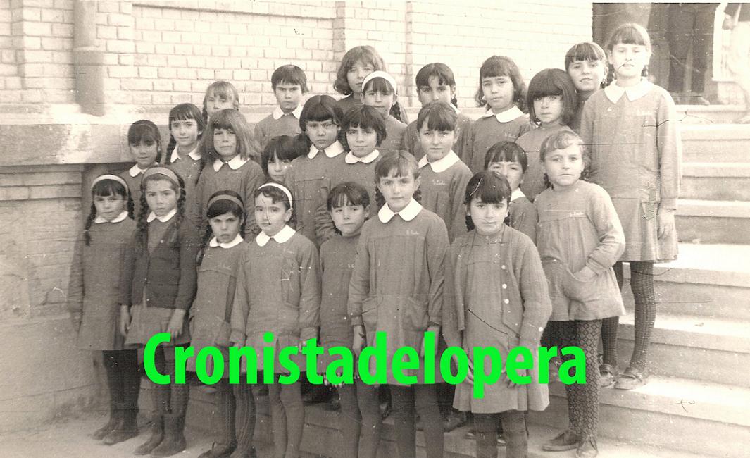 Grupo de Alumnas del Colegio Miguel de Cervantes en 1966