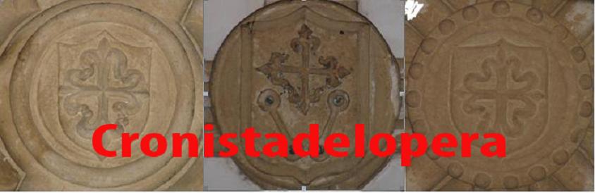 Tipos de Cruz de Calatrava en piedra que se conservan en varios medallones de las bóvedas de la Iglesia Parroquial de Lopera