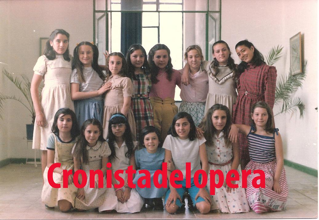 Grupo de Alumnas del Colegio Miguel de Cervantes en 1984