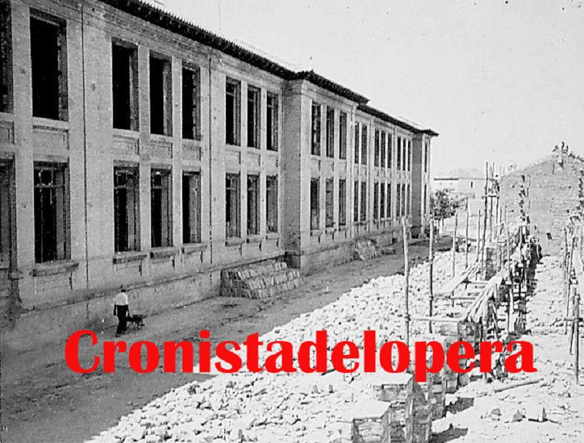 La Construcción de las Casas de Maestros de Lopera. Años 40