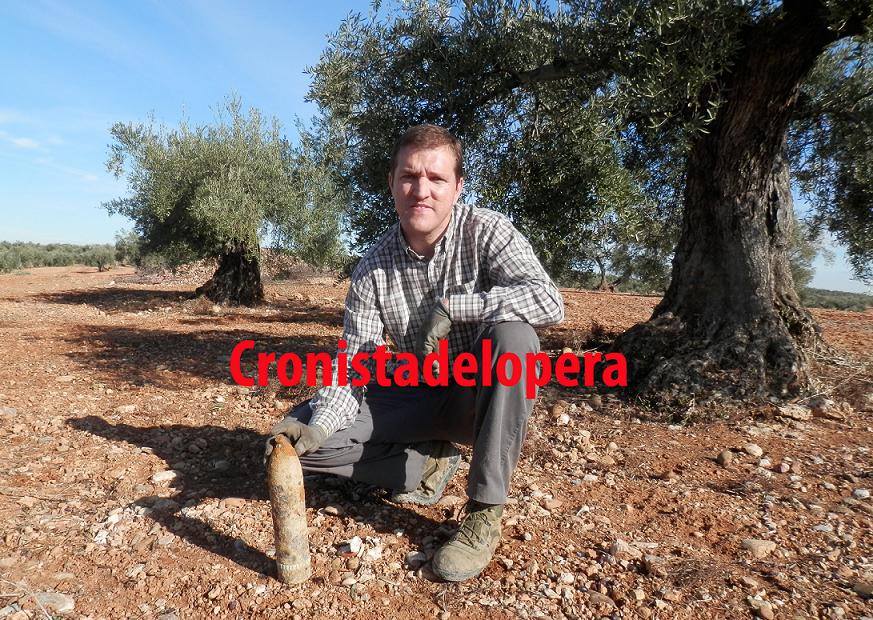 Un agricultor de Lopera encuentra un Proyectil de artillería procedente de la Batalla de Lopera