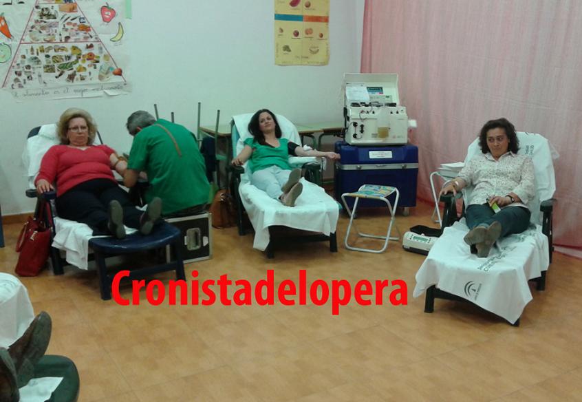 Los Loperanos vuelven a mostrar su solidaridad donando 71 bolsas de sangre, 5 de plasma y 3 nuevos donantes en dos Extracciones Colectivas llevadas a cabo en el Comedor Escolar de Lopera