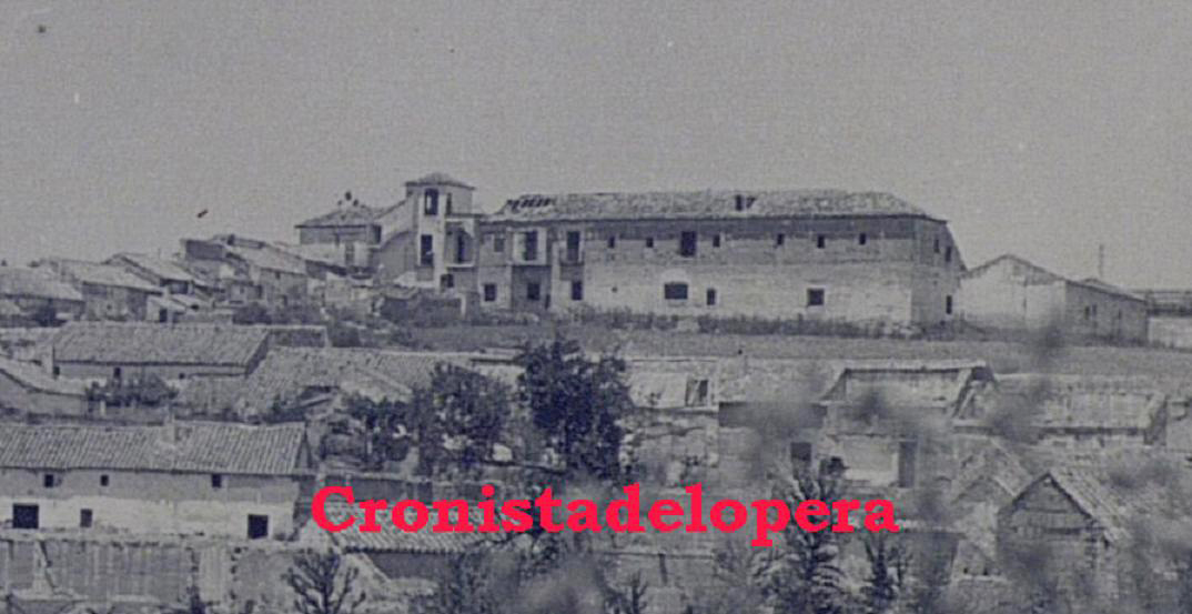 Vista del Convento de Franciscanos Descalzos que había en el Paseo de Colón y en lo que hoy se denomina Barrio de la Esperanza antes de ser derribado. Año 1940