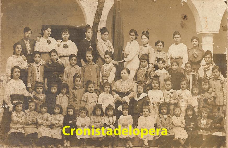 Escuela "amiga" de Dª Juana en el antiguo Hospital de San Juan de Dios de Lopera- Año 1924