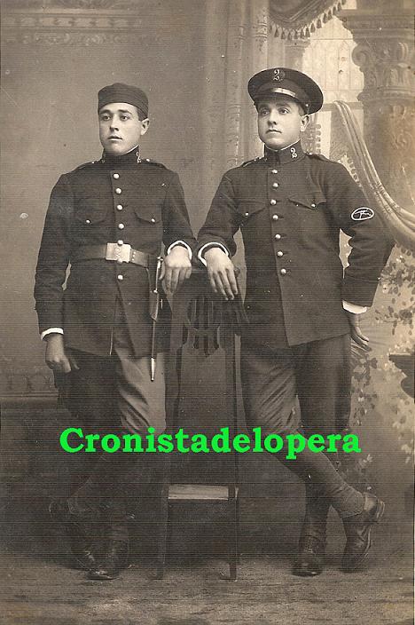 Los loperanos José Hueso Merino y Pedro Casado Corpas que participaron en la Guerra de Marruecos en 1921.