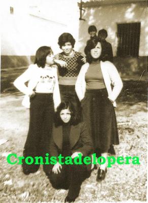 Grupo de Loperanas en 1966. De izquierda a derecha: Ana Pilar Martínez, Paqui Martínez, Juani Gutiérrez e Isabel López
