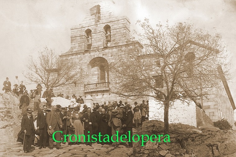 S.A.R. La Infanta Isabel de Borbón en el Santuario de la Virgen de la Cabeza en el año 1915, tras inaugurar el Puente de Hierro sobre el río Jándula.