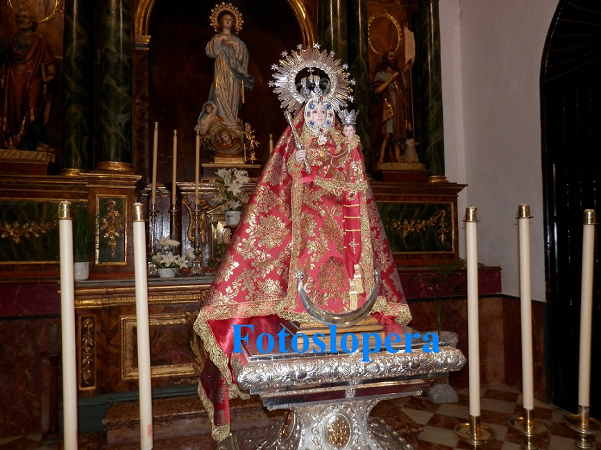 Hoy sábado a partir de las 20,30 horas tendrá lugar una procesión de la imagen de la Virgen de Alharilla de Lopera por las calles de la localidad