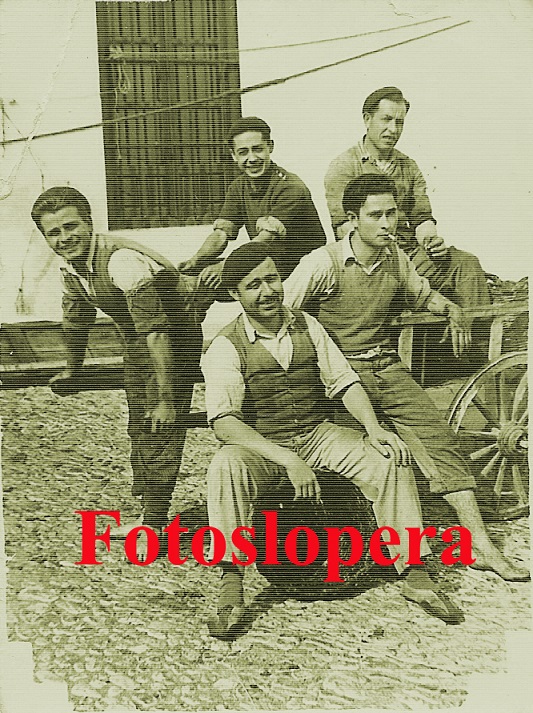 Grupo de Molineros en el Molino Aceitero de Morente Año 1963. Manuel Pedrosa, Rafael García, Andrés Navarro, Bienvenido Bellido y Tomás Torres