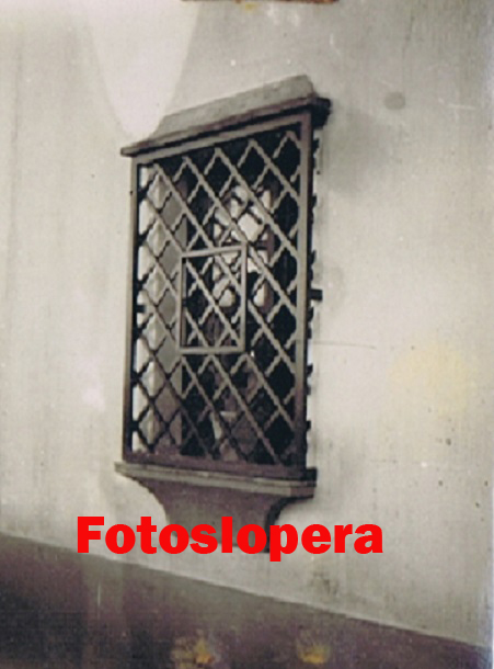 Rejas de Madera que se pusieron en las fachadas de algunas de las Casas del BARRIO DE LAS CASAS NUEVAS en 1942 por falta de hierro.