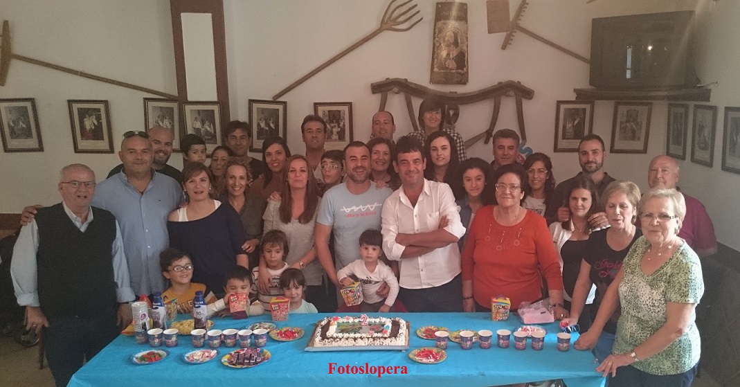 Nice Gallego Cerezo celebra su segundo cumpleaños rodeado de sus papás, abuelos, titos y primos con una Fiesta-Cumpleaños celebrada en el Paraje de San Isidro Labrador de Lopera.