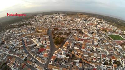 Vista aérea de la Villa de Lopera tomada con un drone por el loperano Rafael Quero Monge.