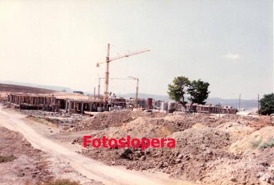 Treinta y cinco años de las Obras del Popular Barrio de los Pitufos de Lopera (1980-2015)