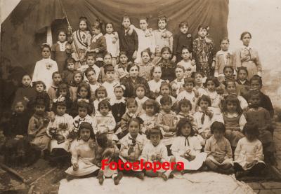 Escuela de Niñas de Dª Matilde Fuentes Pérez. Año 1917
