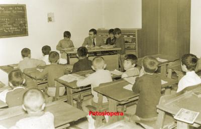 Escuela del maestro D. Manuel Gutiérrez Gracia. Año 1965